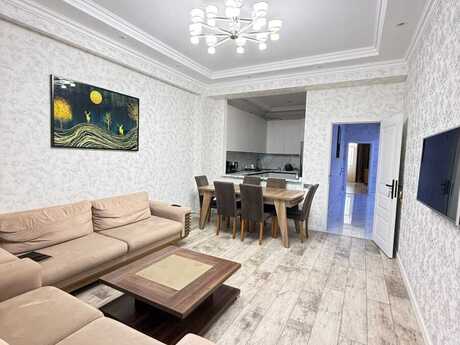 2-комнатная квартира, 82 м², Əhmədli: 220 000 ₼ 2