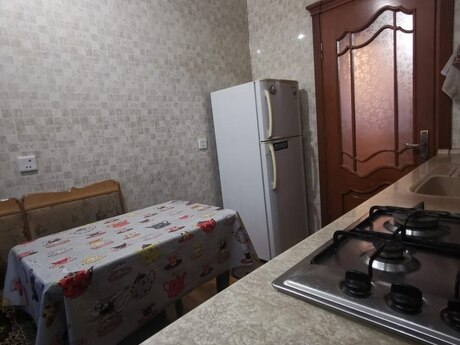 4-room apartment for rent, 120 m², Azadlıq Prospekti: 600 ₼/mo 5
