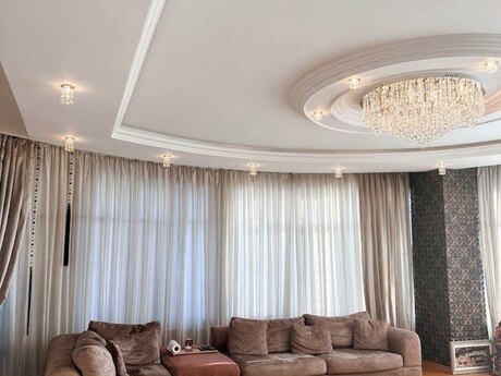 3-room apartment, 162 m², 28 May: 450 000 ₼ 2