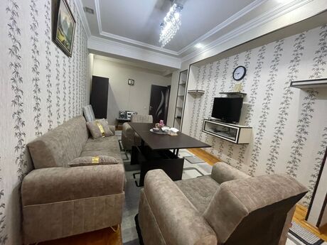 2 otaq · 85 m² · 16/17 mərtəbə, İnşaatçılar