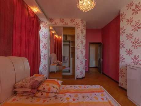 Kirayə 3 otaqlı mənzil, 135 m², İnşaatçılar: 1 400 ₼/ay 2