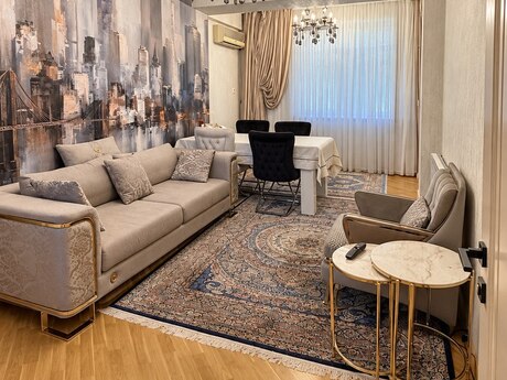 3 otaq · 70 m² · 8/12 mərtəbə, 28 May