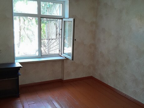 2-room old-build apartment for sale in Binəqədi, 42 m², 105 000 AZN, photo 3 / 7