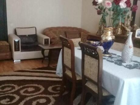 3 otaq · 125 m² · 17/18 mərtəbə, 8 Noyabr