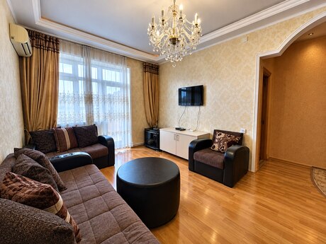 2-комн. · 60 m² · 18/24 этаж, İnşaatçılar