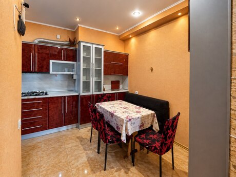 2-room apartment for rent, 60 m², İnşaatçılar: 700 ₼/mo 2