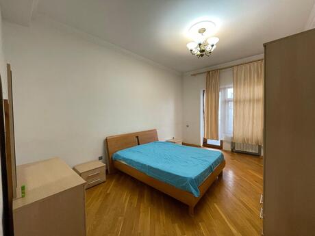 Kirayə 3 otaqlı mənzil, 137 m², 28 May: 1 500 ₼/ay 5