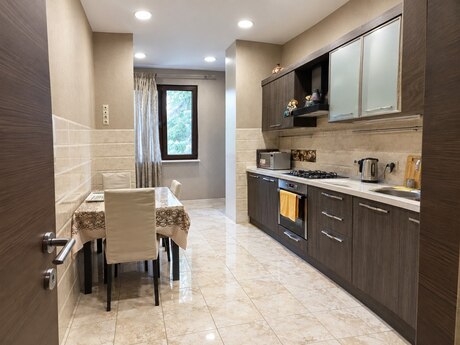 3-комнатная квартира, 85 м², 28 May: 370 000 ₼ 2