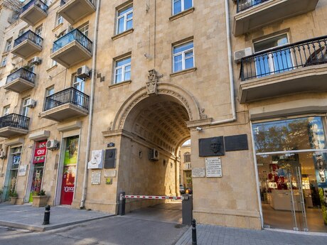 3-комнатная квартира, 85 м², 28 May: 370 000 ₼ 4