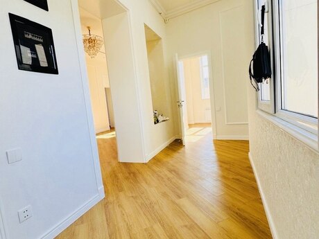 3-комнатная квартира, 90 м², Sahil: 358 000 ₼ 2