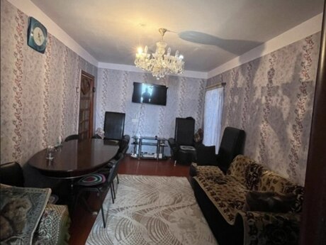 2 otaq · 45 m² · 3/5 mərtəbə, Neftçilər