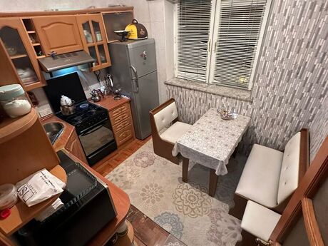 3-room old-build apartment for sale in Nəsimi, 75 m², 230 000 AZN, photo 3 / 12