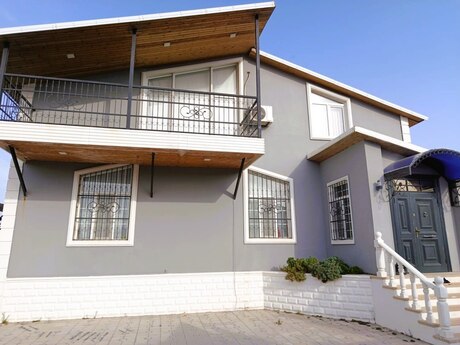 7 otaq · 200 m², Novxanı