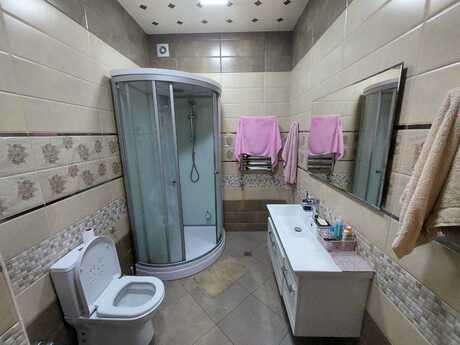 Аренда: 4-комнатная квартира, 192 м², Nizami: 1 800 ₼/мес 5