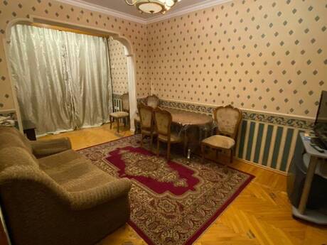 Memar Əcəmidə 2 otaqlı köhnə tikili mənzil satılır, 50 m², 143 000 AZN, şəkil 2 / 9