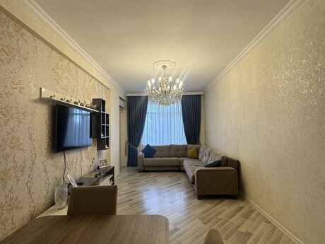Elan №6488898 - Bakı, İnşaatçılar m., 3 otaqlı, 135 m², 3/12 mərtəbə