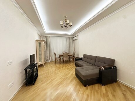 Elan №6412052 - Bakı, İnşaatçılar m., 3 otaqlı, 130 m², 7/17 mərtəbə