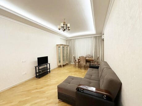Elan №6412052 - Bakı, İnşaatçılar m., 3 otaqlı, 130 m², 7/17 mərtəbə