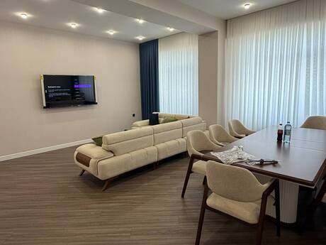 Kirayə 3 otaqlı mənzil, 160 m², Ağ şəhər: 2 999 ₼/ay 2