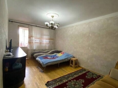 Elan №6488963 - Bakı, Nərimanov r., 1 otaqlı, 40 m², 2/5 mərtəbə