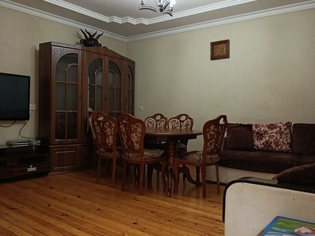 3 otaq · 70 m², Yasamal