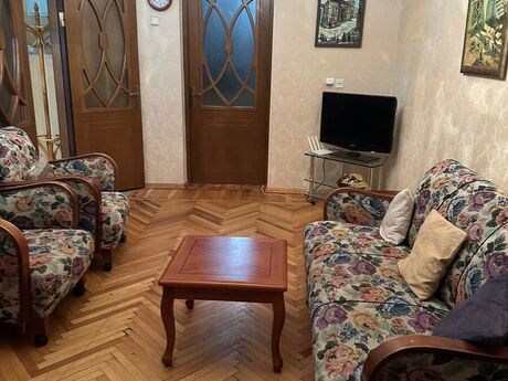 2 Elmlər Akademiyası