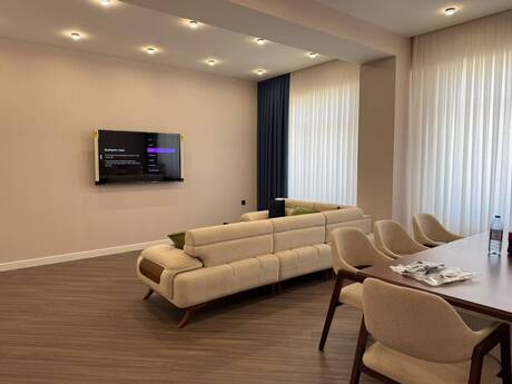 3-room apartment for rent, 135 m², Ağ şəhər: 3 000 ₼/mo 4
