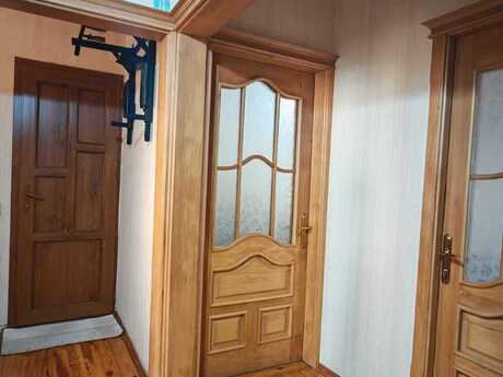 Həzi Aslanovda 3 otaqlı köhnə tikili mənzil satılır, 80 m², 194 500 AZN, şəkil 2 / 12