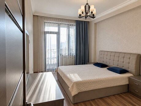 Продаётся 3-комнатная квартира в новостройке, İnşaatçılar, 100 м², 300 000 AZN, фото 3 / 10
