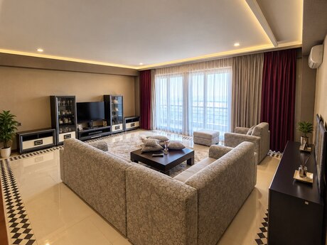 Elan №6489212 - Bakı, Şah İsmayıl Xətai m., 2 otaqlı, 90 m², 15/17 mərtəbə