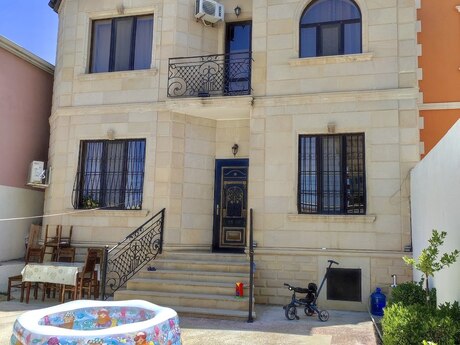 5 otaq · 141 m², Masazır