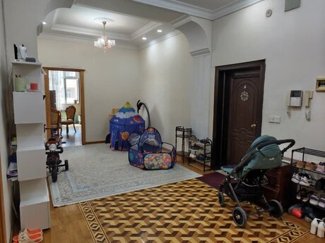 Gənclikdə 3 otaqlı yeni tikili mənzil satılır, 140 m², 380 000 AZN, şəkil 5 / 12