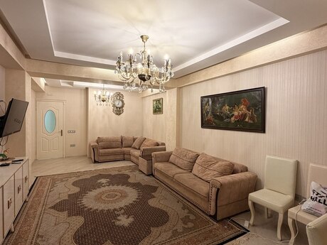 4-room apartment, 120 m², Qurtuluş 93: 175 000 ₼ 2