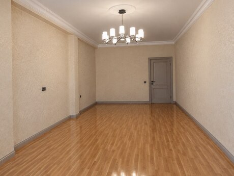 2-room apartment, 85 m², 8 Noyabr: 255 000 ₼ 4