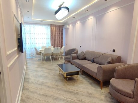 Аренда: 2-комнатная квартира, 73 м², Şah İsmayıl Xətai: 900 ₼/мес 3