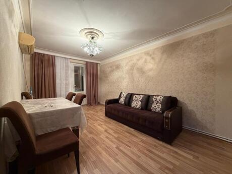 Elan №6489573 - Bakı, Qara Qarayev m., 2 otaqlı, 60 m², 2/5 mərtəbə