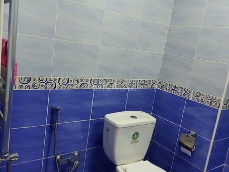 2-room apartment for rent, 70 m², Nizami: 900 ₼/mo 4