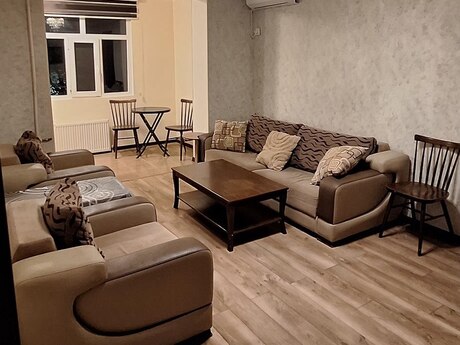 2-room apartment for rent, 56 m², İnşaatçılar: 700 ₼/mo 2