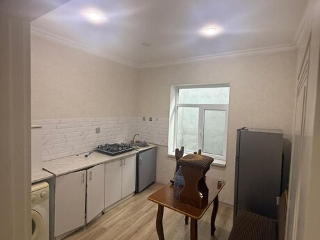 3 otaqlı ev, 100 m², Suraxanı, 450 AZN