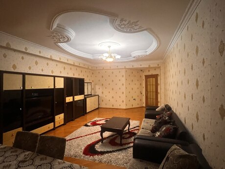 Аренда: 3-комнатная квартира, 135 м², 20 Yanvar: 1 000 ₼/мес 2
