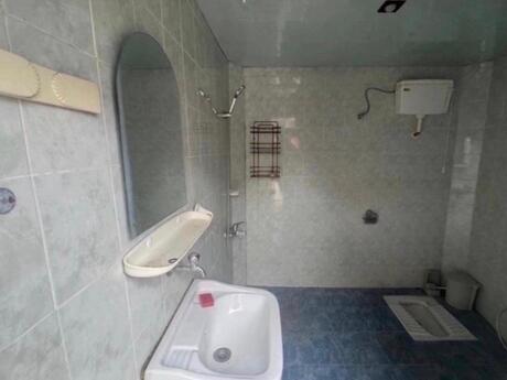 Ağ şəhərdə 12 otaqlı həyət evi kirayə verilir, 910 m², 4 500 AZN/ay, şəkil 2 / 12