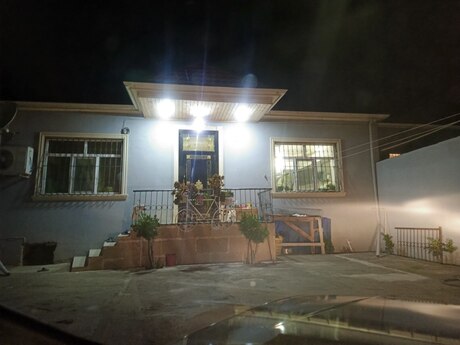 5 otaq · 140 m², Binə