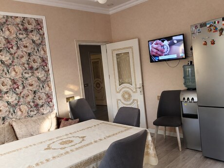 5 otaqlı həyət evi, 140 m², Binə: 125 000 ₼ 4