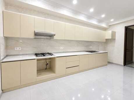 2 otaq · 82 m² · 12/15 mərtəbə, West Town