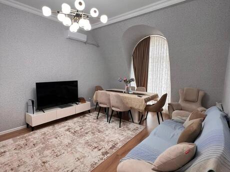 3-комнатная квартира, 137 м², Yeni Günəşli: 244 000 ₼ 2