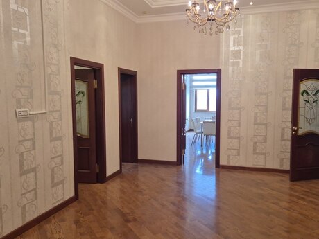 4-комнатная квартира, 191 м², Elmlər Akademiyası: 490 000 ₼ 2