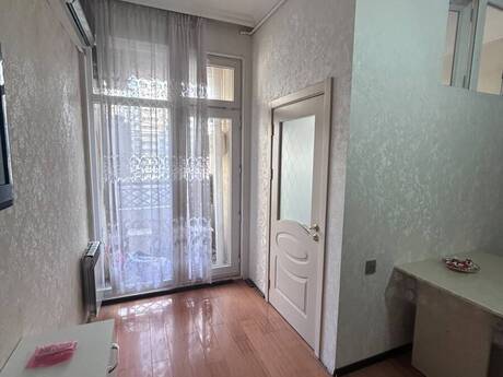 2 otaqlı mənzil, 50 m², Massiv D: 130 000 ₼ 2