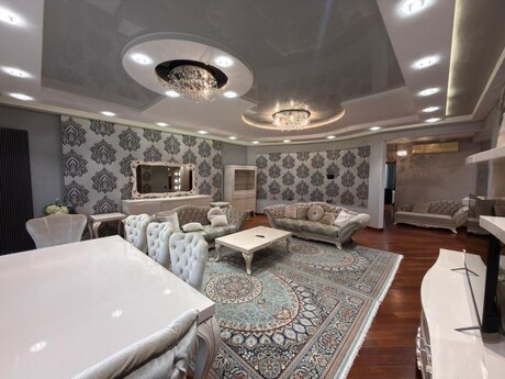 4-room apartment for rent, 200 m², Gənclik: 2 000 ₼/mo 2