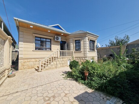 4-room house, 122 m², Ramana: 125 000 ₼ 2