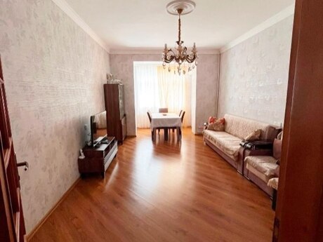Объявление №6490069 - Баку, м. Элмляр Академиясы, 2-комн., 61 м², 5/5 этаж